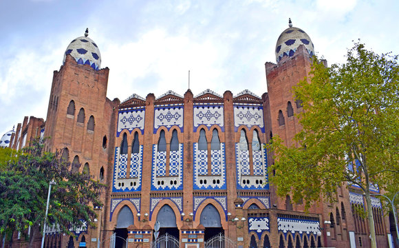 
Plaza de toros monumental en Barcelona Espa&ntilde;a



