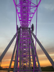 riesenrad nahaufnahme beleuchtung 