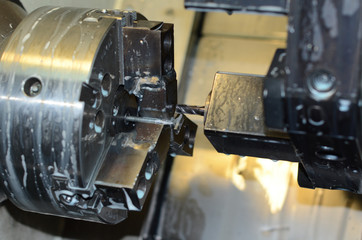 Cnc machine, turning milling tap proces