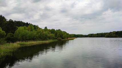 Obraz na płótnie Canvas Perfect lake landscape in the spring season
