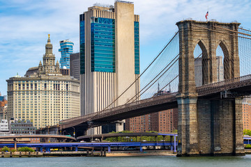 View of downtown Manhattan  and Brooklin Bridge