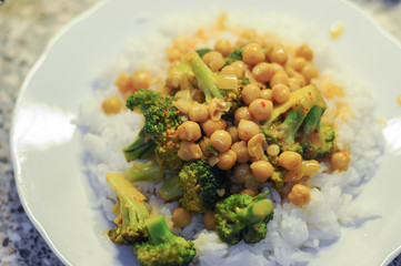 Chickpea and broccoli with rice.