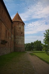 Fototapeta na wymiar Zamek stary krzyżacki wieże