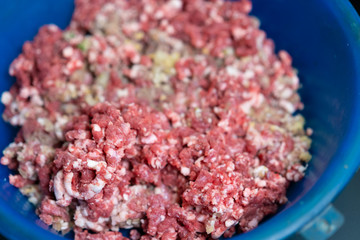 The minced meat lies in the dishes