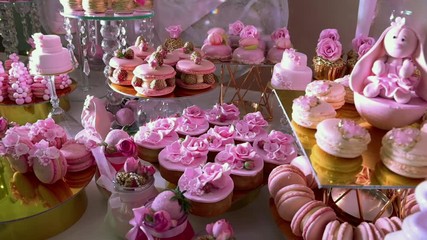 candy bar macaroons cakes cupcakes muffins the pink party