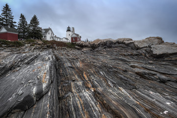 Fototapeta premium Rocks Leading Up to Pemaquid Point Lighthouse