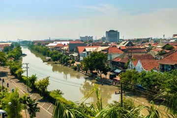 The Kalimas River which is the main transportation route in the past in the city of Surabaya