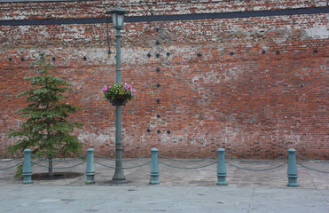 古いレンガ倉庫の通り