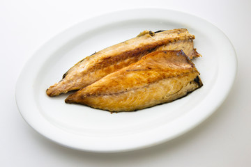 Baked mackerel whice is picked with salt AND called Jaban-godeung-eo