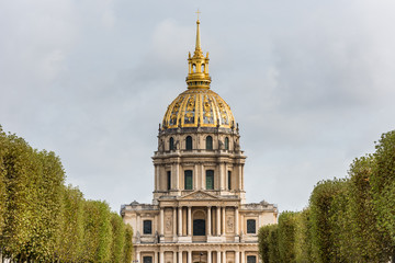 Obraz premium Les Invalides formally The National Residence of the Invalids, a complex of buildings in the 7th arrondissement of Paris, France, containing museums and monuments