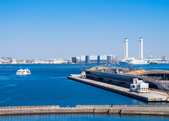 横浜港
