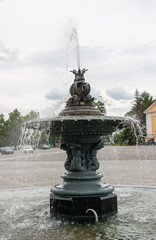 Obraz premium Fountain in front of Tampere City Hall (Tampereen Raatihuone) on Tampere Central Square, Tampere, Finland