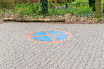 An area on which a parking prohibition has been painted with paint.