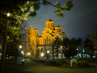 Fototapeta Exterior of the Saint Mark's Church (Crkva Svetog Marka), a Serbian Orthodox church located in the Tasmajdan park, built in 1940 in the Serbo-Byzantine style, at night. obraz