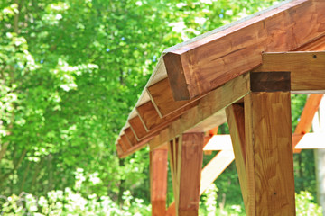 Dachstuhl eines Pavillons auf Holz Holzpavillon