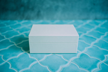 プレゼントが入っていたシンプルな白い箱