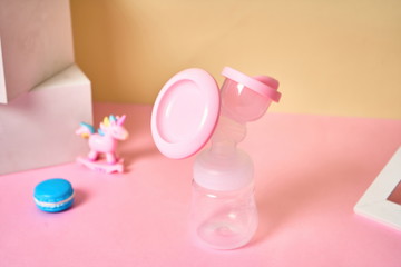 Portable pink inhalers for the treatment of respiratory diseases such as asthma