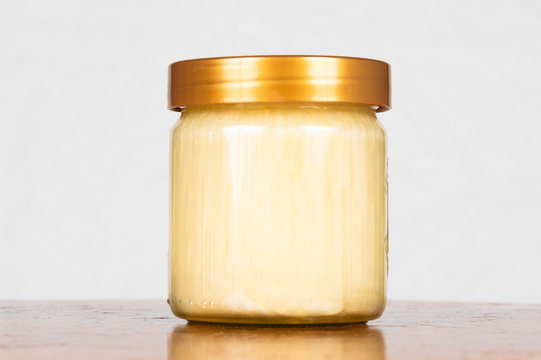Cremiger Honig (Blüte) hell im 500 g Glas
