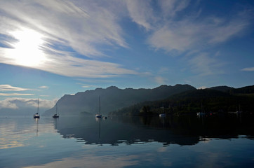 Fototapeta na wymiar Scenic View Of Lake Against Sky