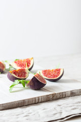 ripe figs for a variety of recipes