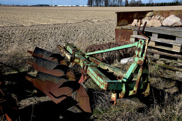 Obraz premium old plowing equipment, cultivation of land