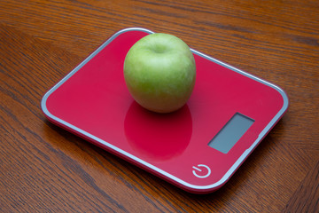 Diet. Scales for measuring the amount of food and calories.
