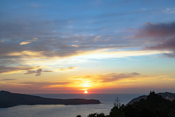 朝焼けの志摩半島