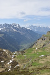 Naklejka premium Klausenpass in der Schweiz Berglandschaft 8.5.2020