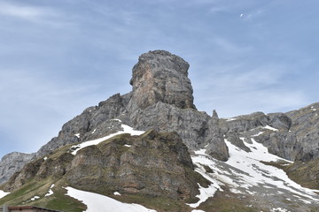 Klausenpass in der Schweiz Berglandschaft 8.5.2020
