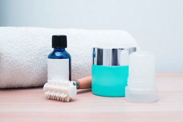 Productos de belleza y masajeador facial