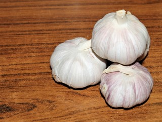 garlic lies on the table