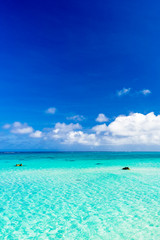 下地島・17エンドの美しいサンゴ礁の海