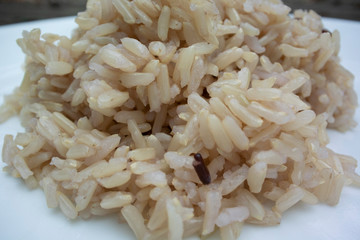 cooked brown rice ready to serve