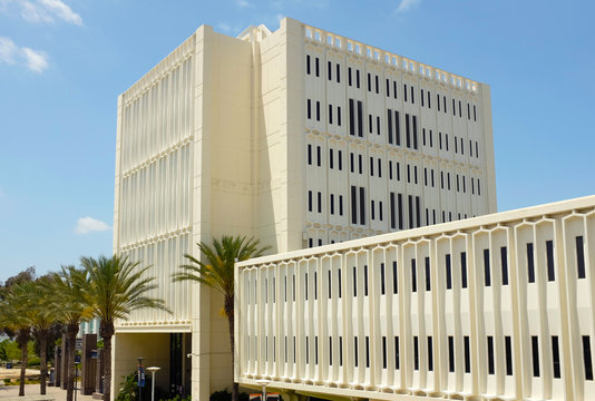 FULLERTON CALIFORNIA - 23 MAY 2020:  Langsdorf Hall at the main entrance to California State University Fullerton, CSUF, seen from Mihaylo Hall.