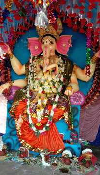 Statue Hindu god ganesha.