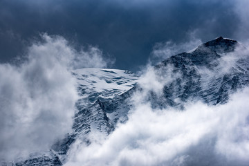 entre nuage et neige