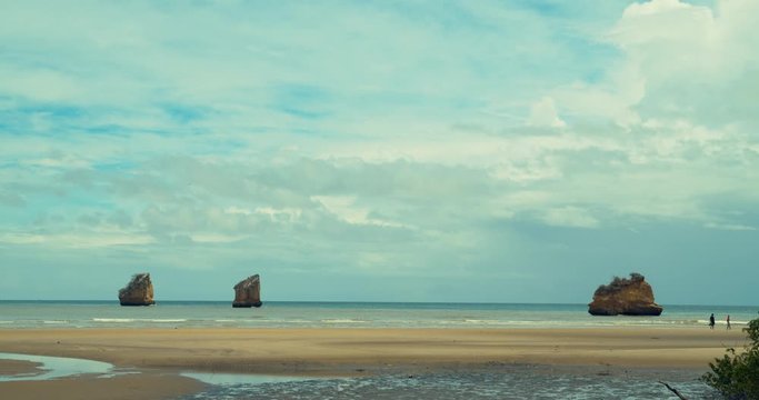 Timelapse of Los Gallos rocks in Columbus Bay Cedros, Trinidad