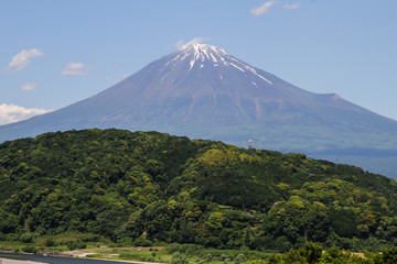 Fototapeta premium 富士川からの富士山