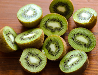 kiwi halves close up
