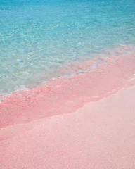 Foto auf Acrylglas Elafonissi Strand, Kreta, Griekenland Rosa Sandstrand und türkisfarbenes, unberührtes Wasser auf Kreta, Griechenland