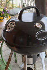 charcoal barbecue grill