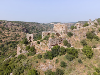 Fototapeta premium The ruins of Montfort Castle are located on a high hill in the Upper Galilee in northern Israel, the former residence of the great masters of the Teutonic Order in the 13th century
