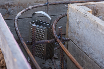 Kitchen accessories in the formwork and fixtures of the future foundation