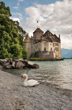 VEYTAUX. CANTON OF VAUD. SWITZERLAND. 21 JUNE 2009 : View of Chillon Castle. Switzerland