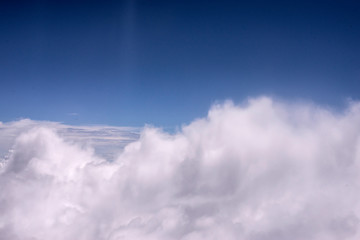 Fototapeta na wymiar Atmosphere, blue sky and fluffy white clouds moving