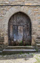 Plakat Door in charming old streets, in the Pyrenees, Spain