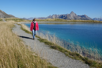 Wandern mit Blick zum Biberkopf