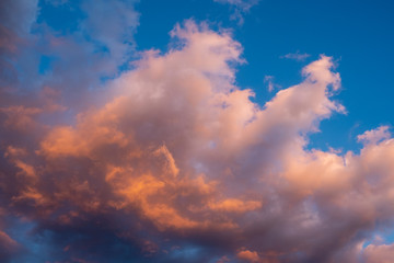 Obraz premium Ciel coloré au coucher du soleil 