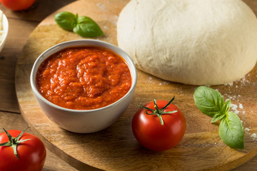 Fresh Organic Basil Tomato Pizza Sauce
