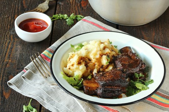 Braised Short Ribs With Mashed Potatoes. Instant Pot Meat . Copy Space